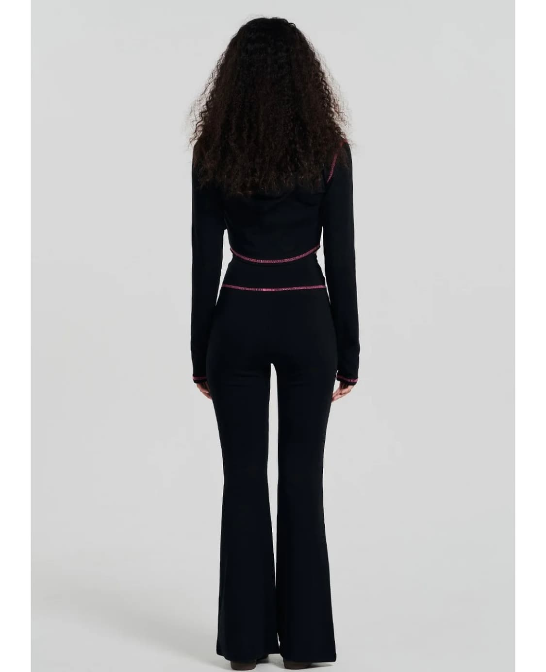 hdex 에이치덱스 바비 레터링크롭후디집업 부츠컷팬츠 트레이닝셋업 상품이미지3