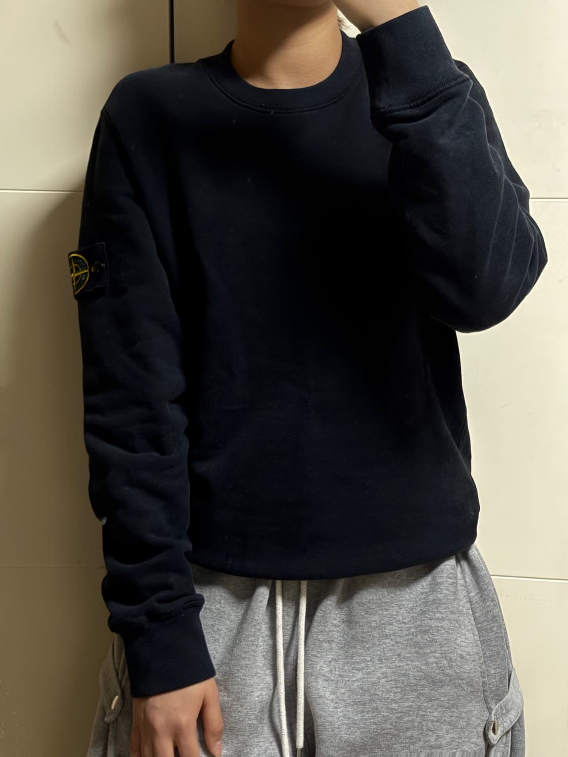 스톤아일랜드 블랙 맨투맨 상품이미지1