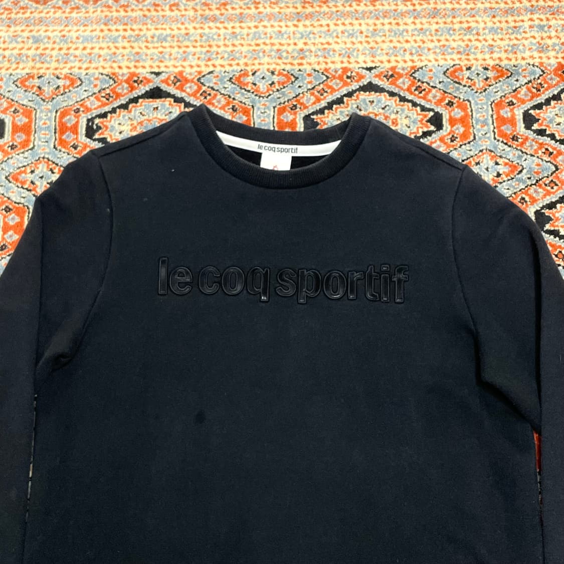 르꼬끄 스포티프 스펠로고 블랙 맨투맨 여성S 상품이미지2