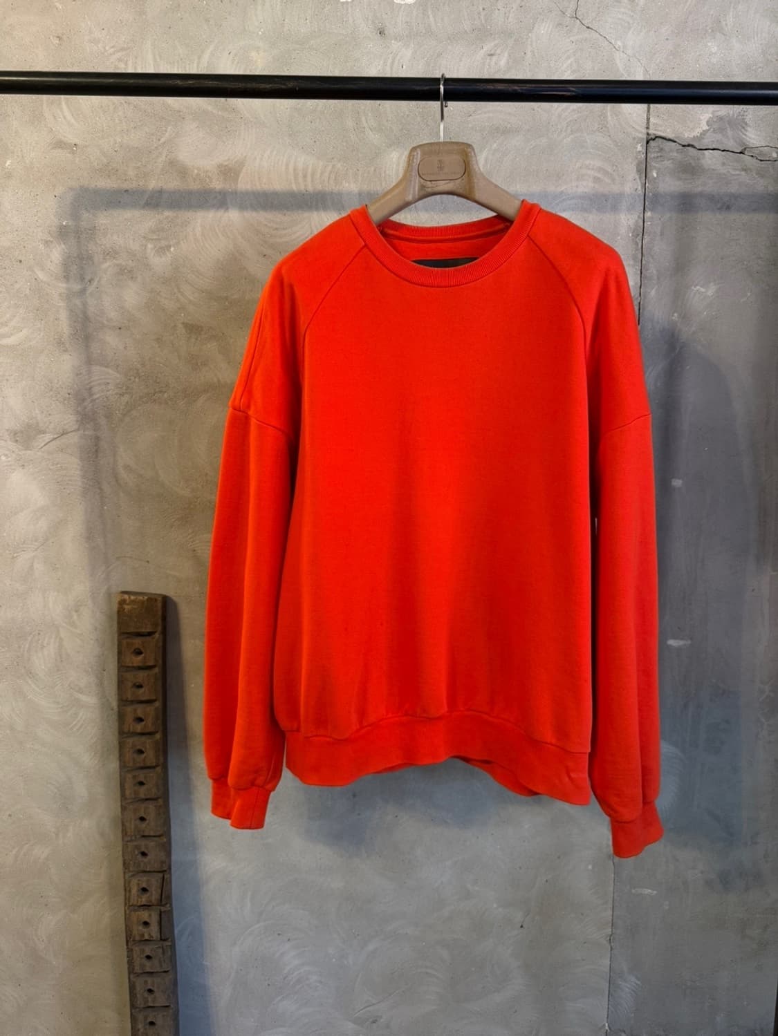 준지 그래픽 맨투맨 상품이미지1