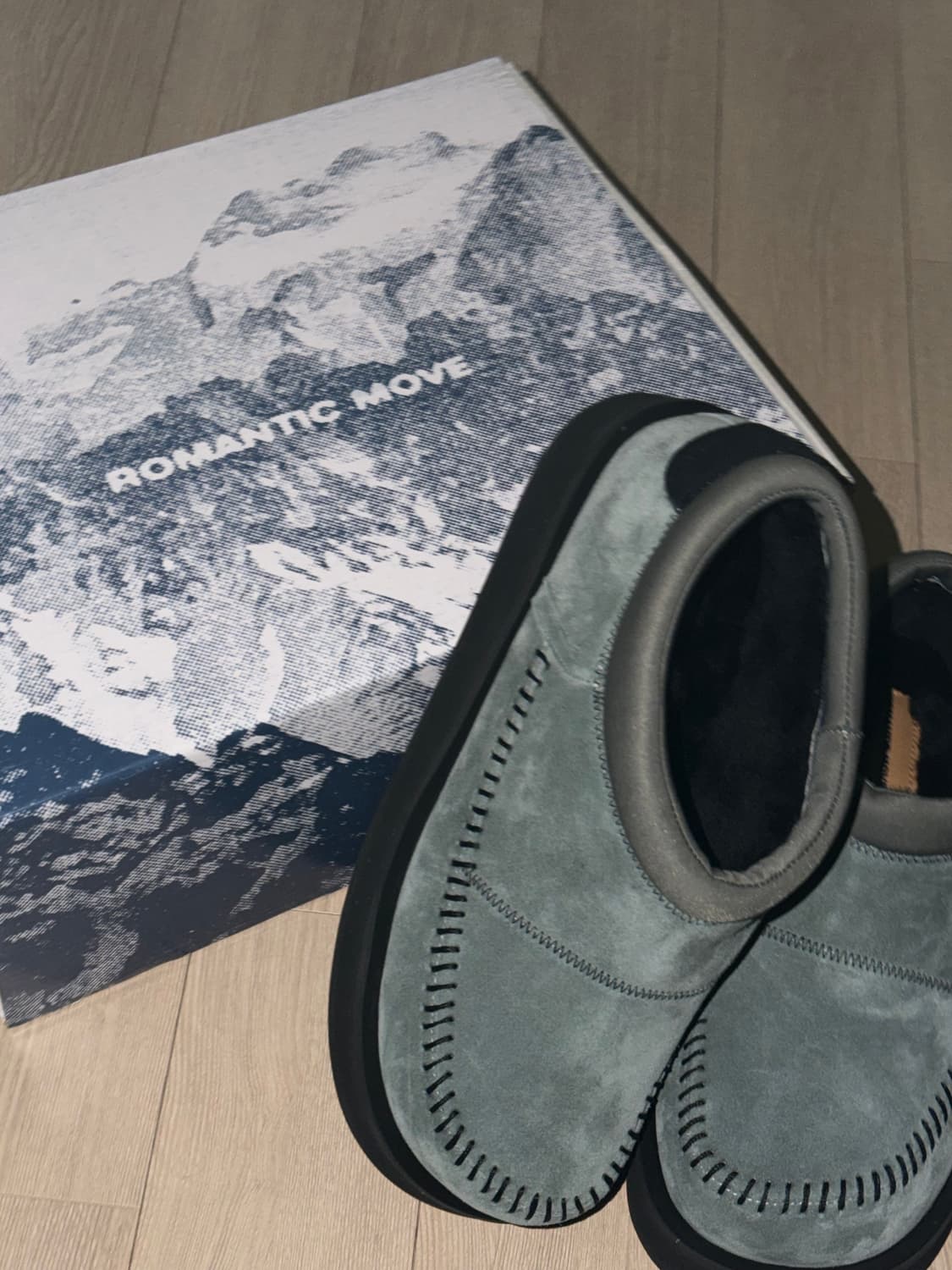 로맨틱무브 크로코 윈터슈즈 판매합니다. 상품이미지1