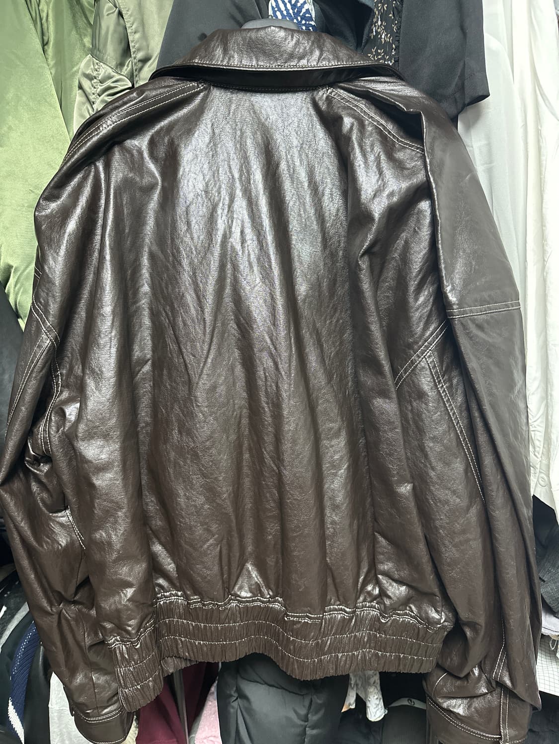 와이프로젝트 드레이프 숄더 레더 봄버 m사이즈 상품이미지3