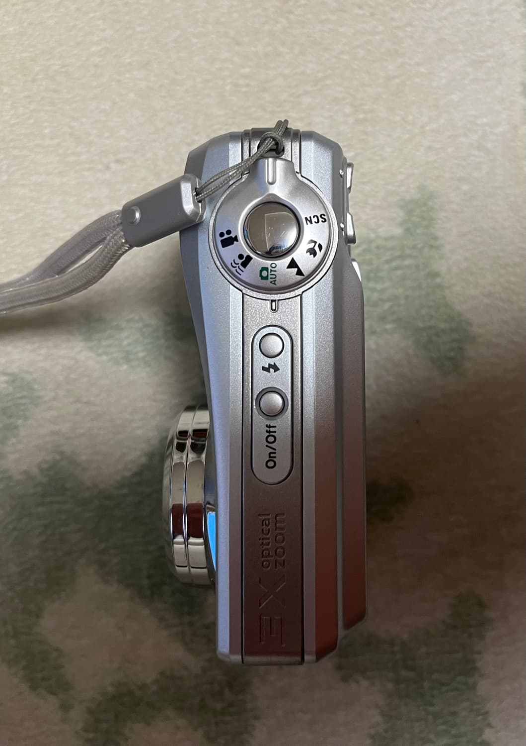 코닥 c913 뽀얀 실버 빈티지 디카 카메라 상품이미지3