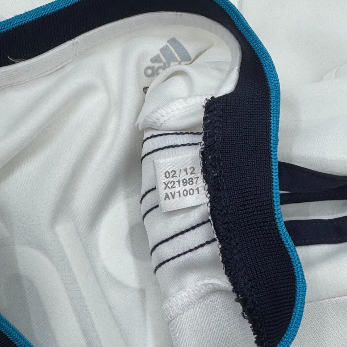 12-13 레알 마드리드 홈 No.19 루카 모드리치 상품이미지9