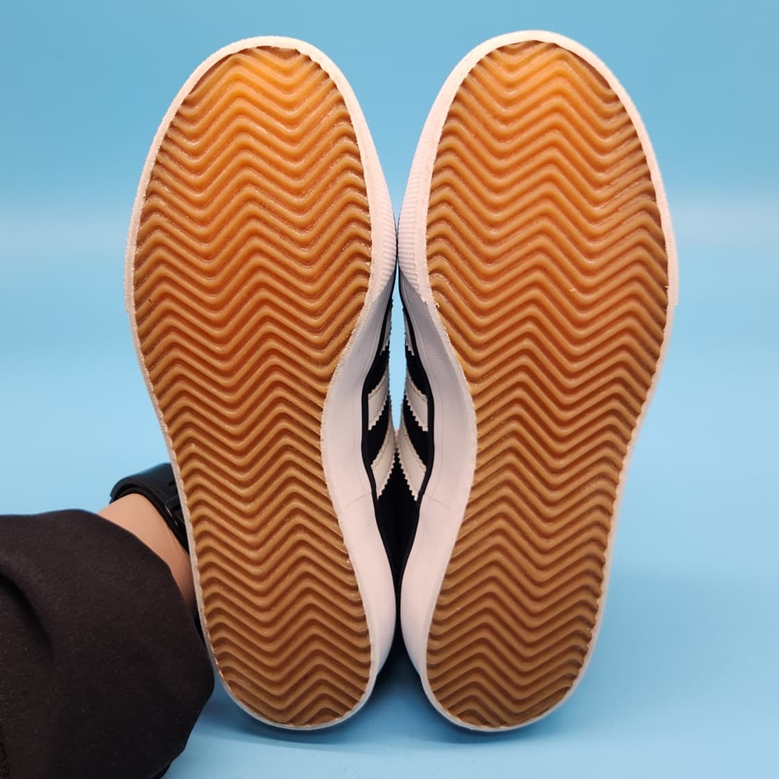 ooo 아디다스 키엘 여성스니커즈 230 상품이미지3