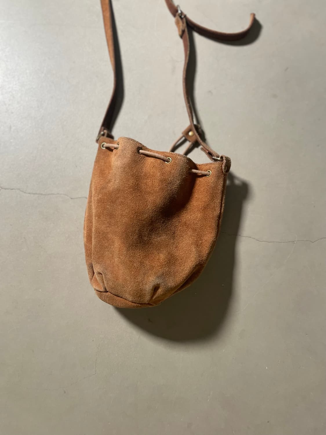 Vintage Suede Drawstring Shoulder Bag 상품이미지3