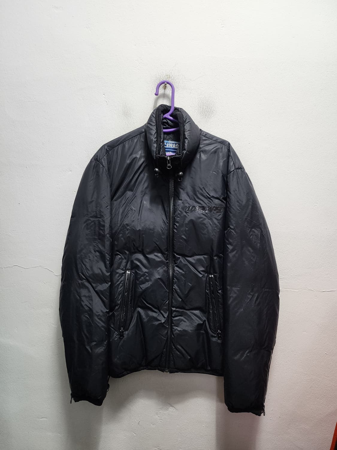 디스퀘어드2 메이플 올블랙 패딩 상품이미지1