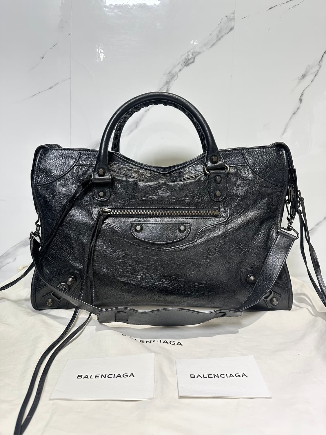 [A+ 정품] 발렌시아가 시티 모터백 미디움 블랙 상품이미지1