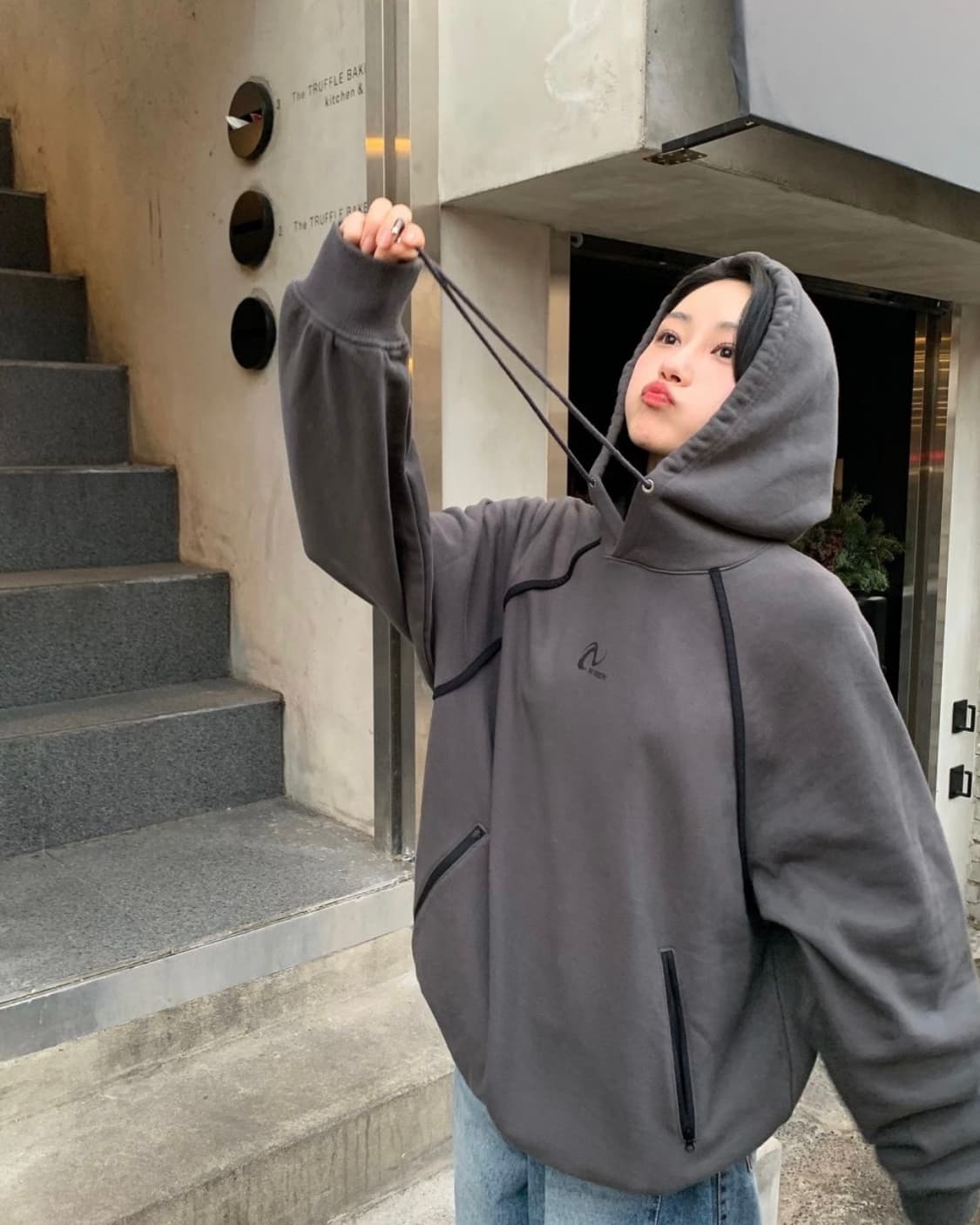 1회착용) 널디 Nerdy 핀휠 지퍼 후드티 상품이미지1