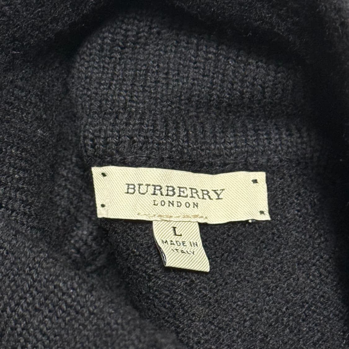 L 버버리 여성용 메리노 울 블랙 히든버튼 하이넥 가디건 상품이미지5