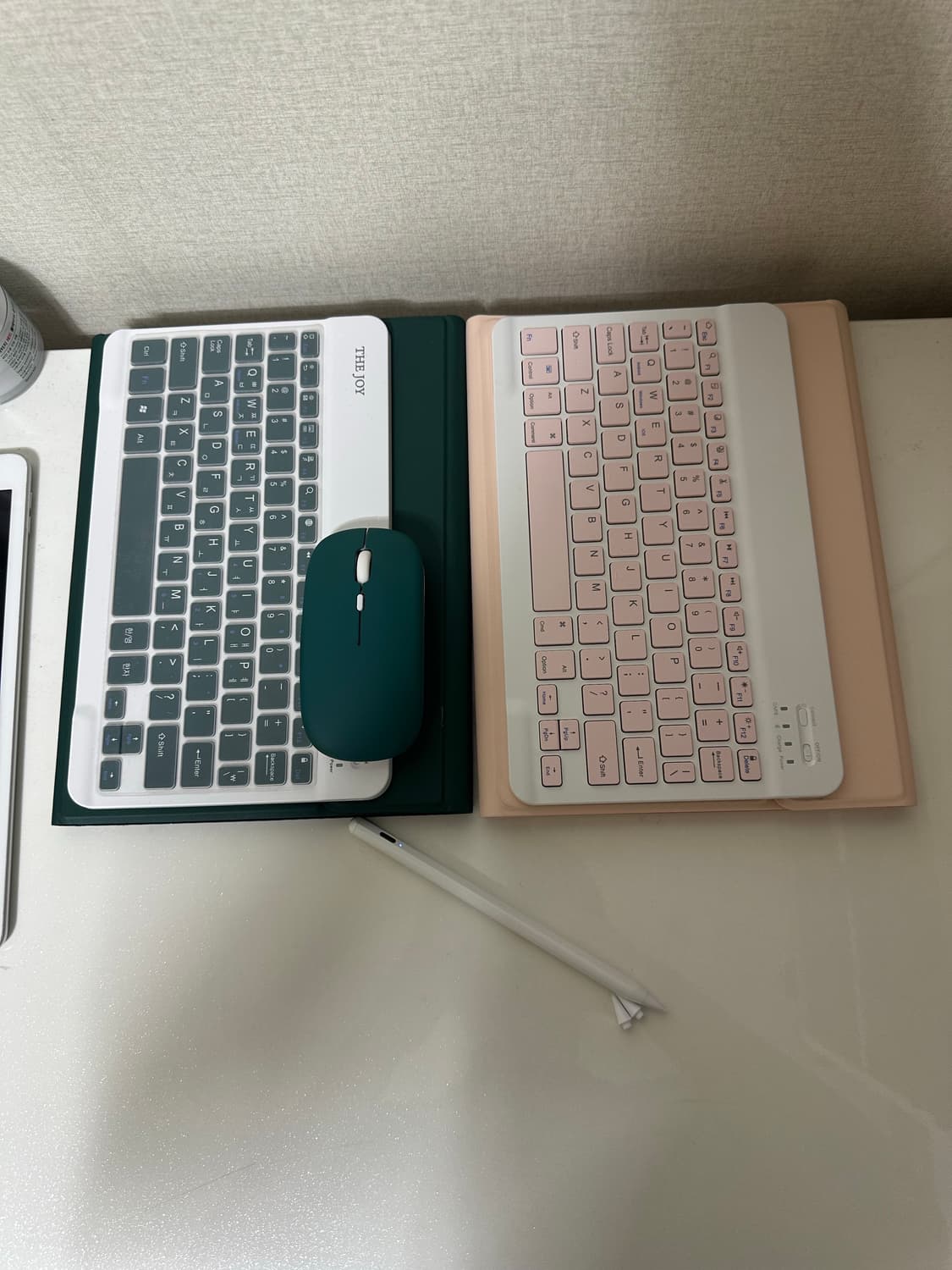 아이패드 8세대 32GB Wi-fi 실버 / 키보드 케이스 및 짭펜슬 상품이미지8