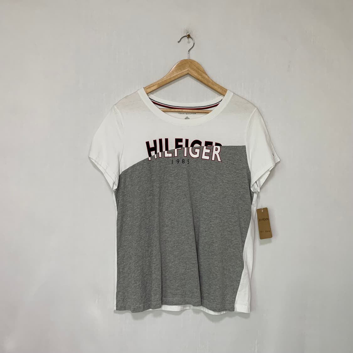 타미힐피거 프린팅 배색 반팔 티셔츠 화이트 그레이 남녀공용 상품이미지1