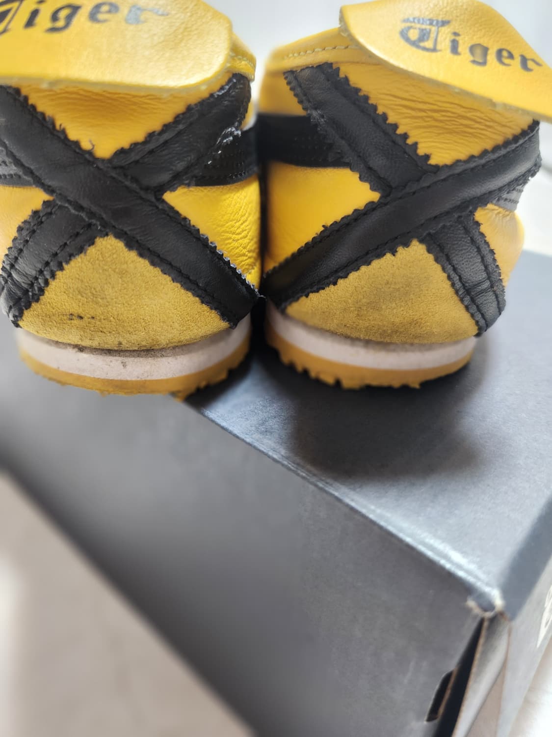 오니츠카타이거 멕시코66 옐로우 블랙 265사이즈  상품이미지3