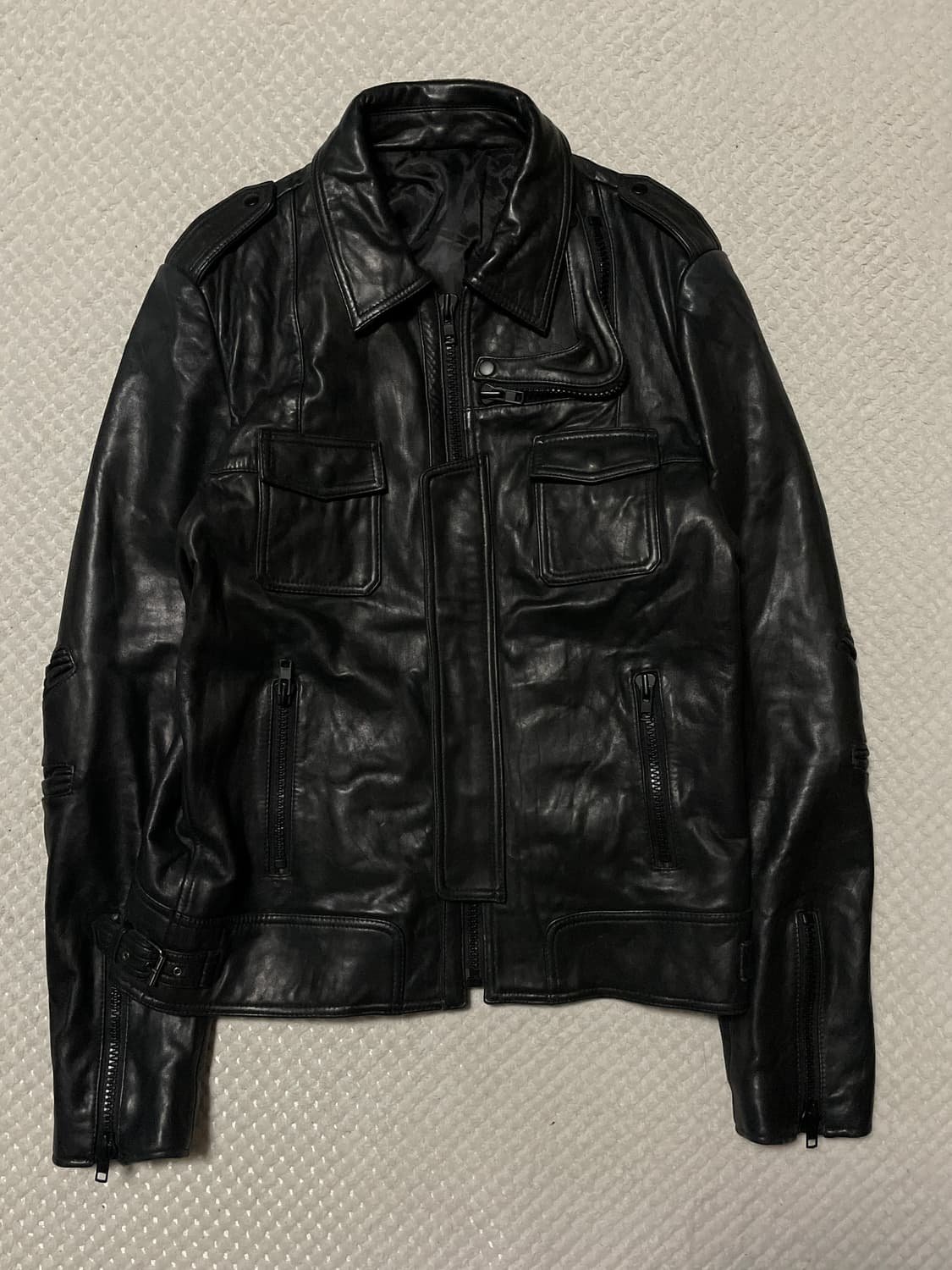 웨스턴 무드 램스킨 양가죽 포켓 디테일 레더 자켓 상품이미지1