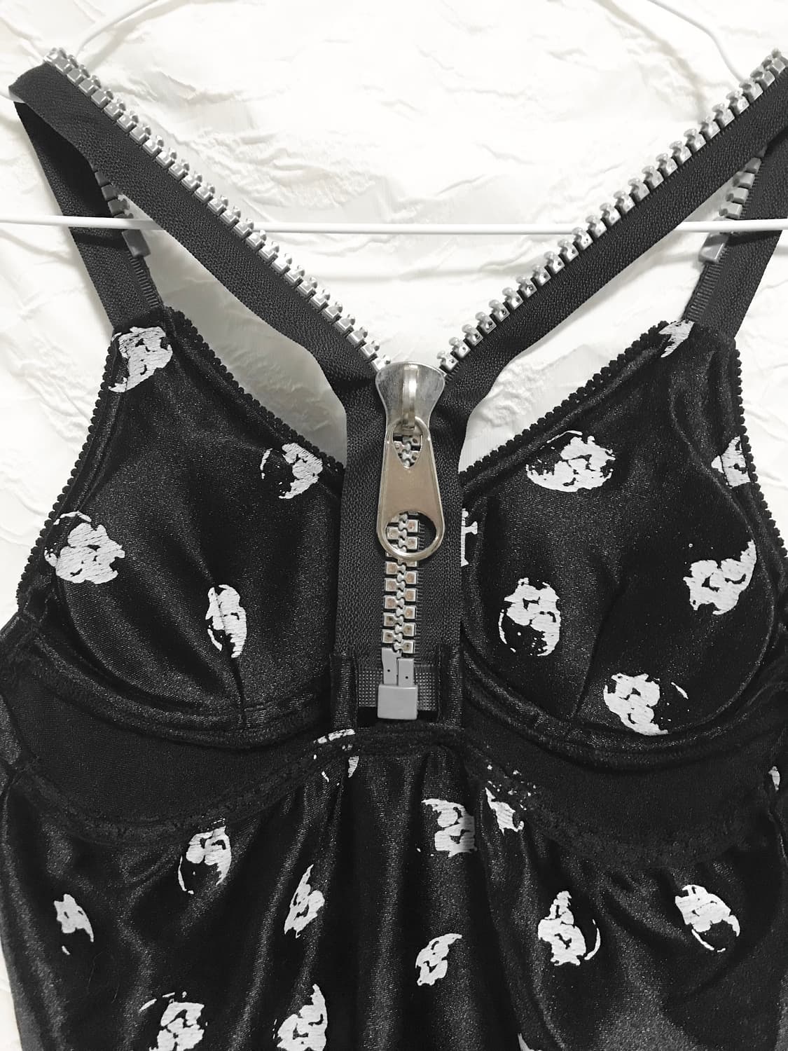 빈티지 tutuha 튜튜하 펑크 고딕 지퍼 디테일 해골 슬리브리스 탑 상품이미지4