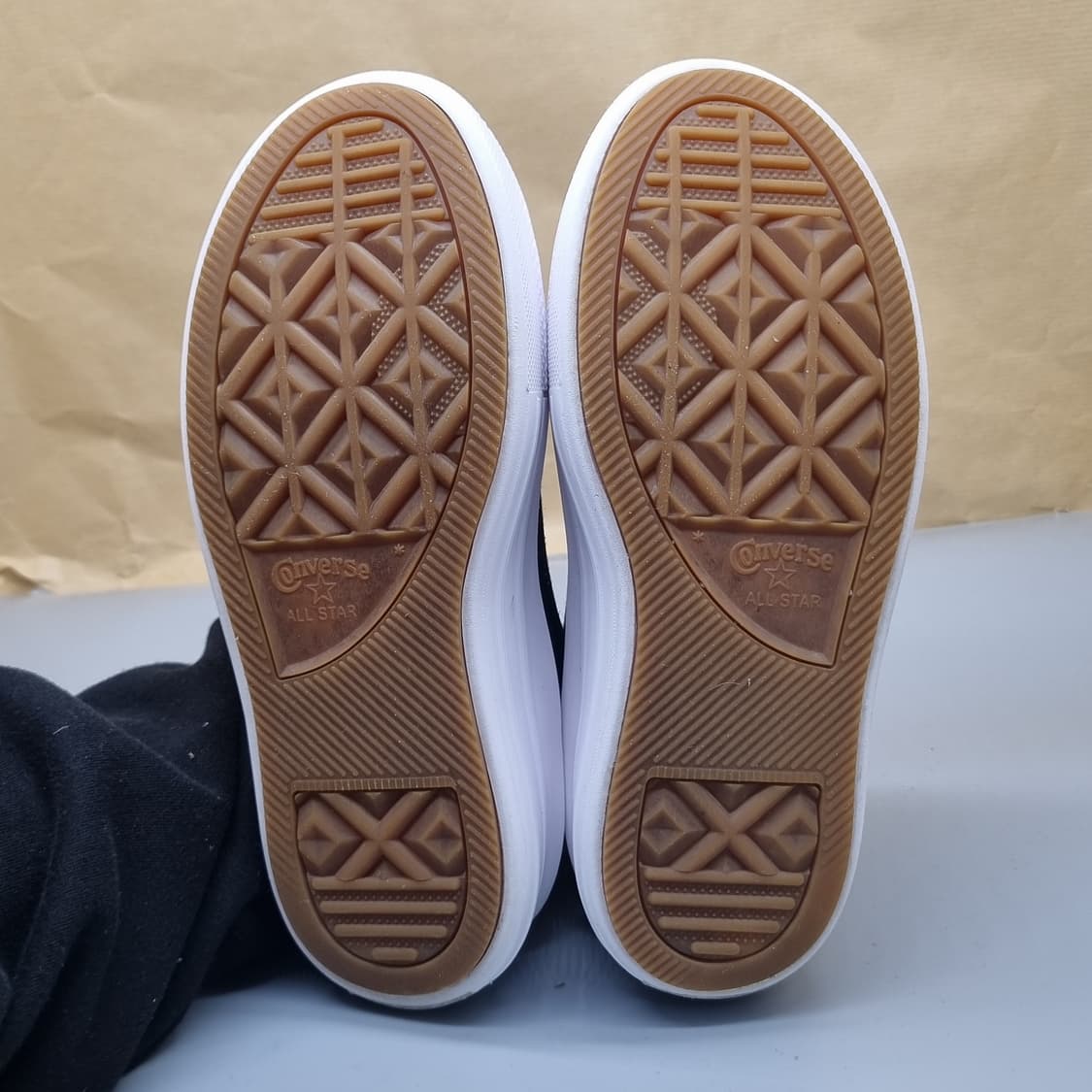 컨버스 올스타 무브 블랙 여성스니커즈 230 상품이미지3