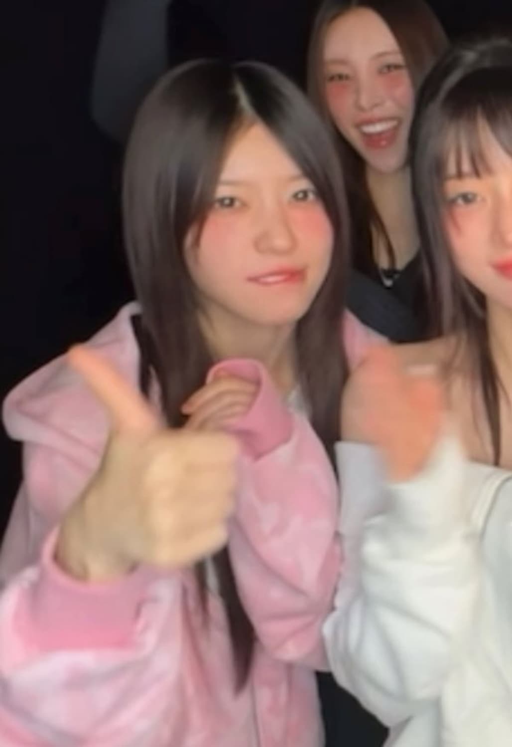 모카 손민수 익스파이어드걸 라인스톤 후드집업 핑크 카모 상품이미지1