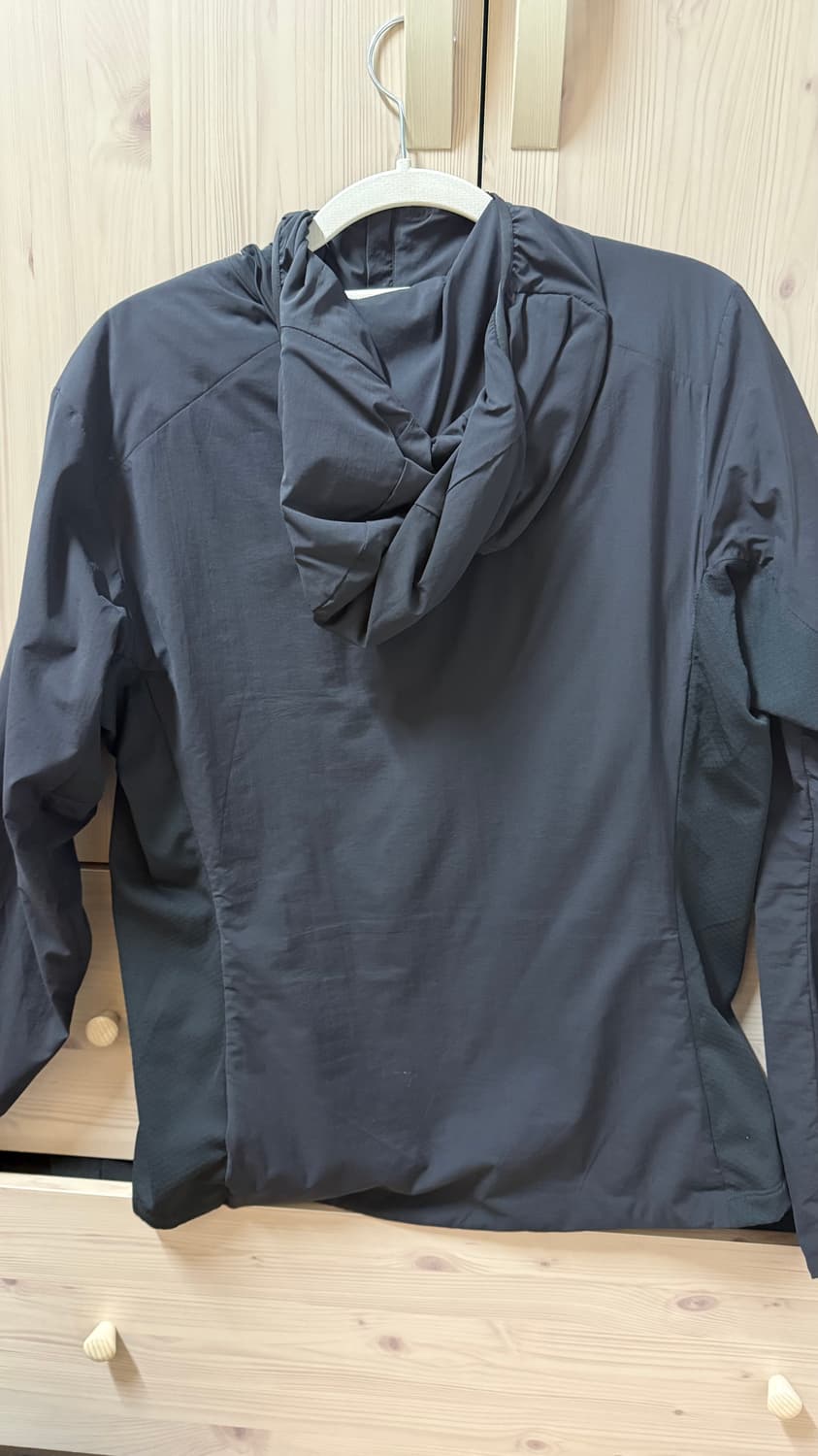 아크테릭스 아톰sl 여성 후디 상품이미지2