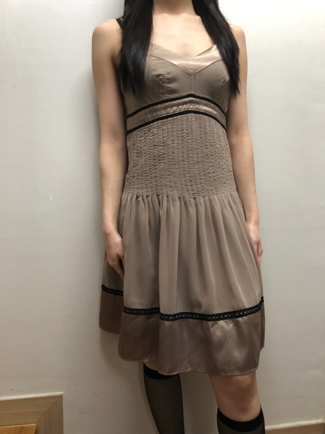 빈티지 베이지 셔링 원피스 상품이미지4