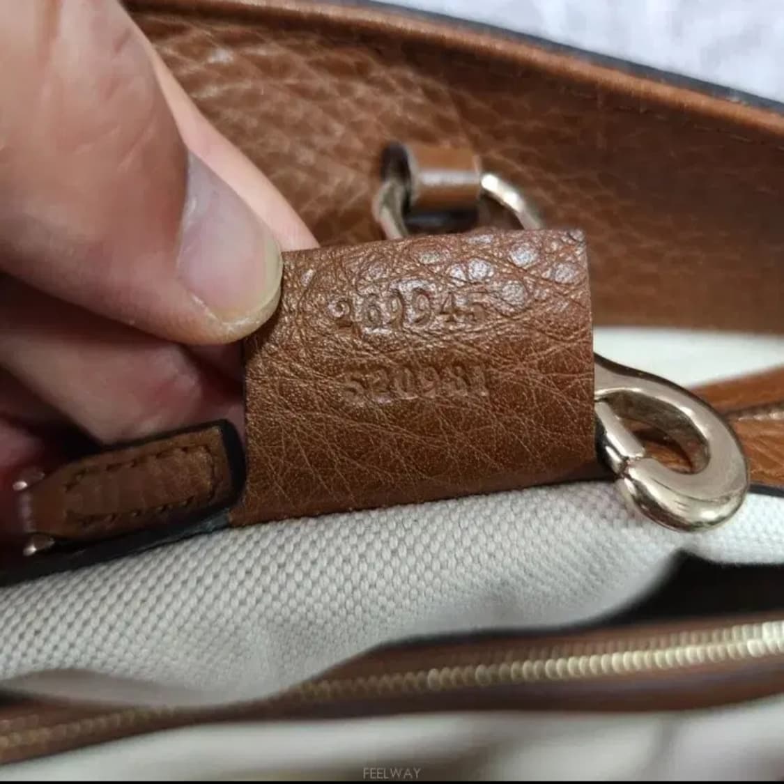 구찌 GG 캔버스 숄더백 상품이미지9