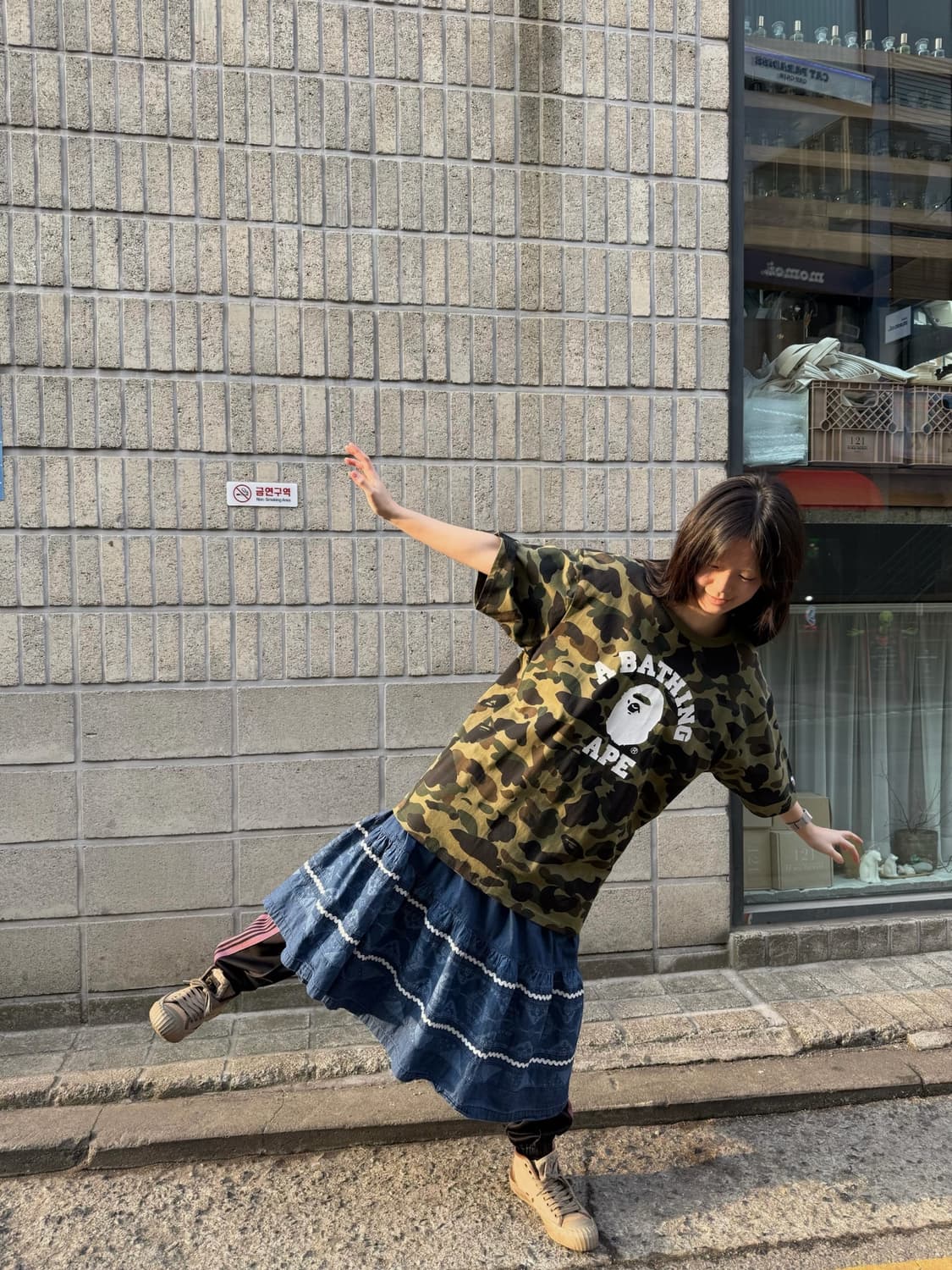 베이프 컬리지 로고 카모 오버핏 티셔츠 상품이미지2