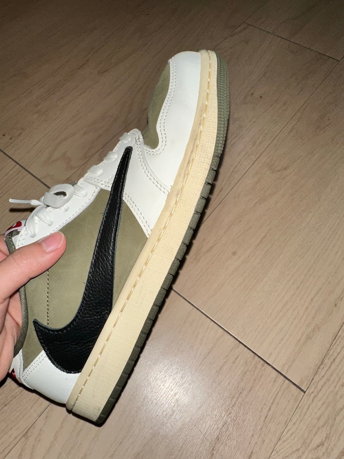 조던1 스캇 리버스 올리브 270 상품이미지3