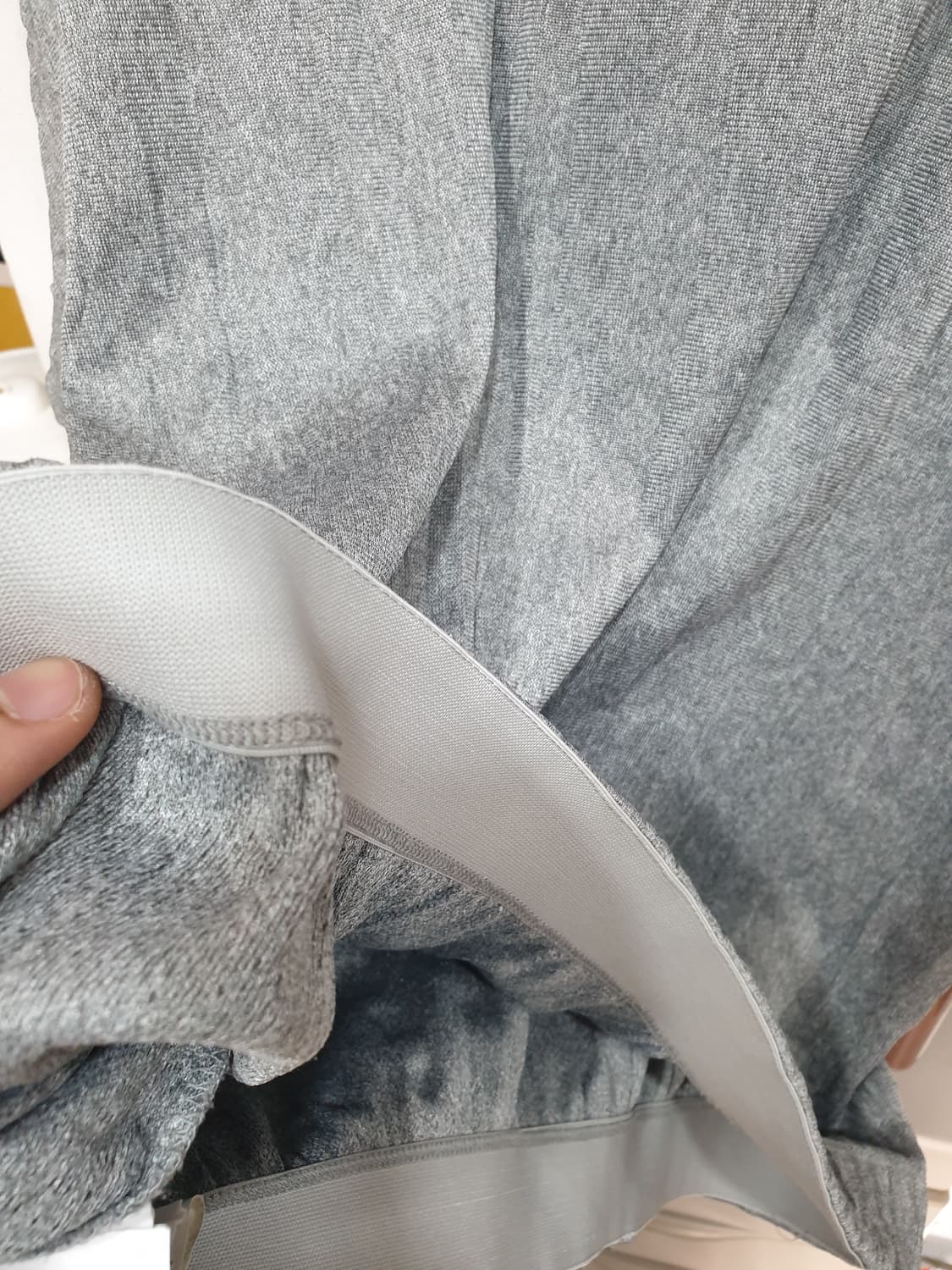 이세이미야케 18fw 그레이 니트 3사이즈 상품이미지6