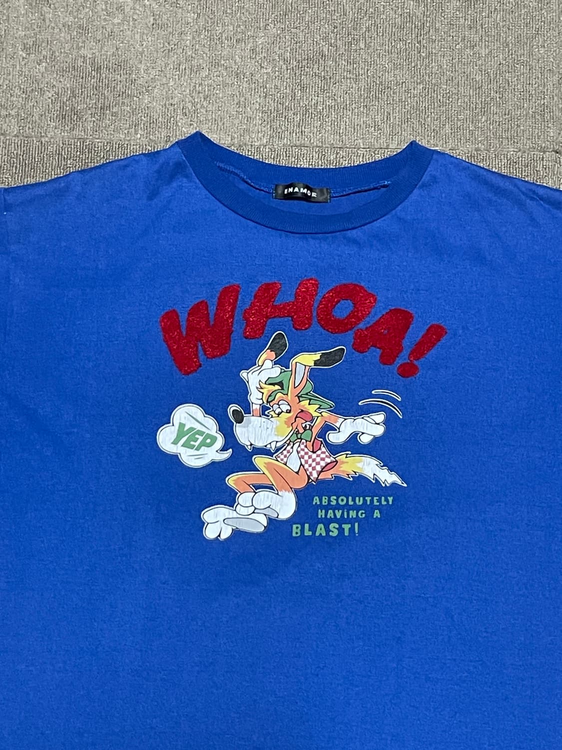 에나모르 ‘WHOA!’ 루프자수 그래픽 티셔츠 J02370 상품이미지3