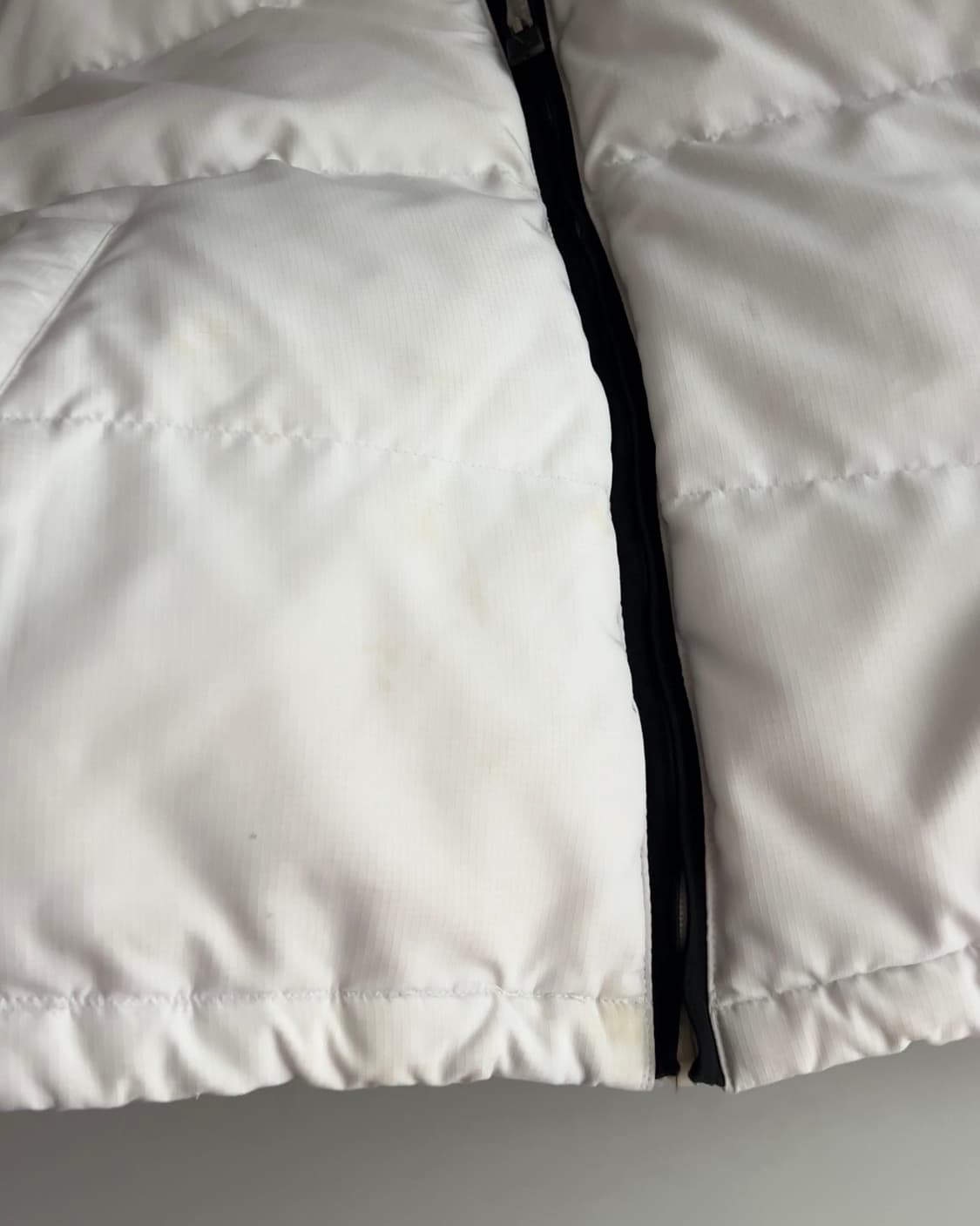 나이키 화이트 뉴챔프 패딩 XXL 상품이미지4