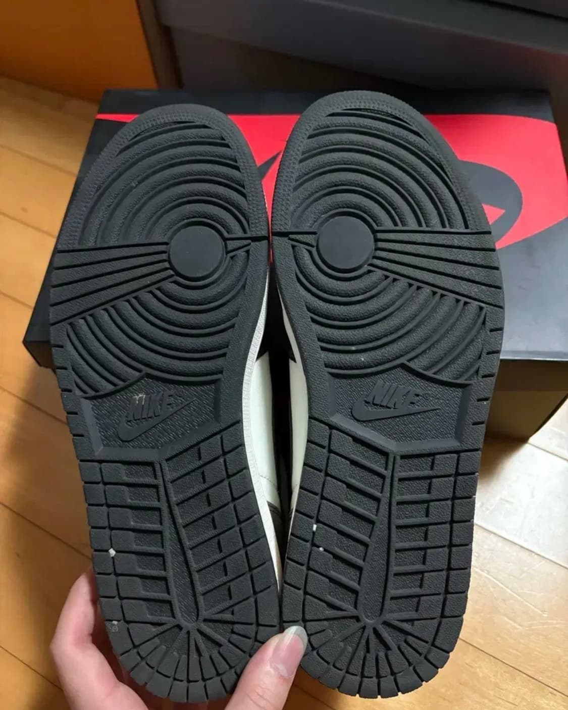 조던 1 다크모카 280 새상품급 상품이미지6