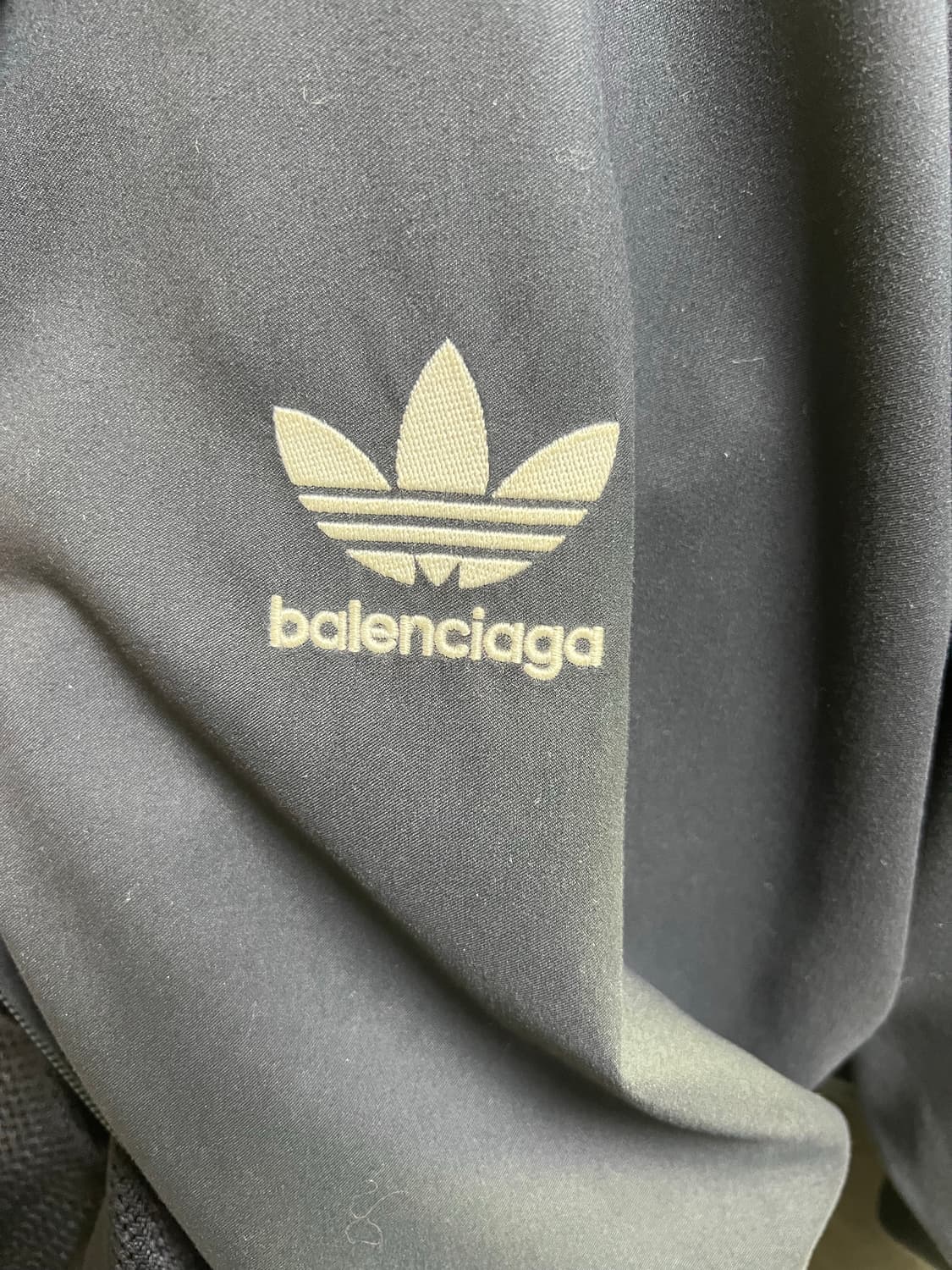 (오늘만)발렌시아가 X아디다스 스투 (네이비) 상품이미지4