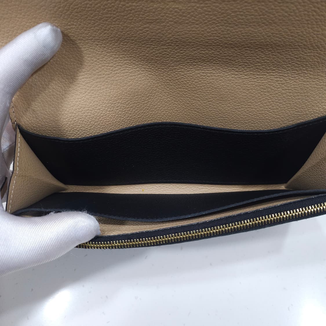 루이비통 앙프렝뜨 에밀리 월릿 장지갑  상품이미지6