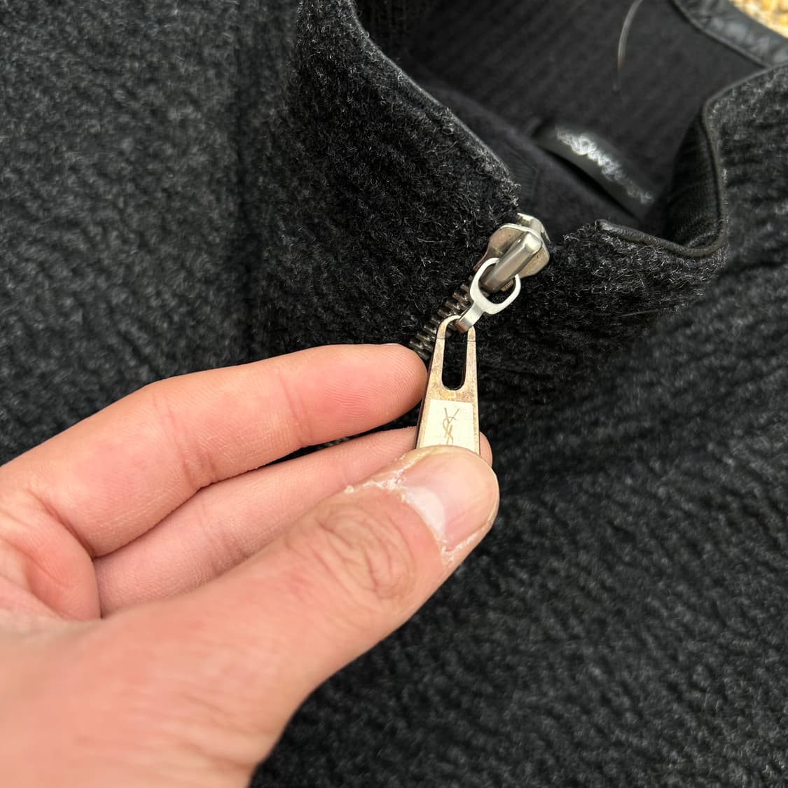 YSL 입생로랑 울 니트 집업 상품이미지4