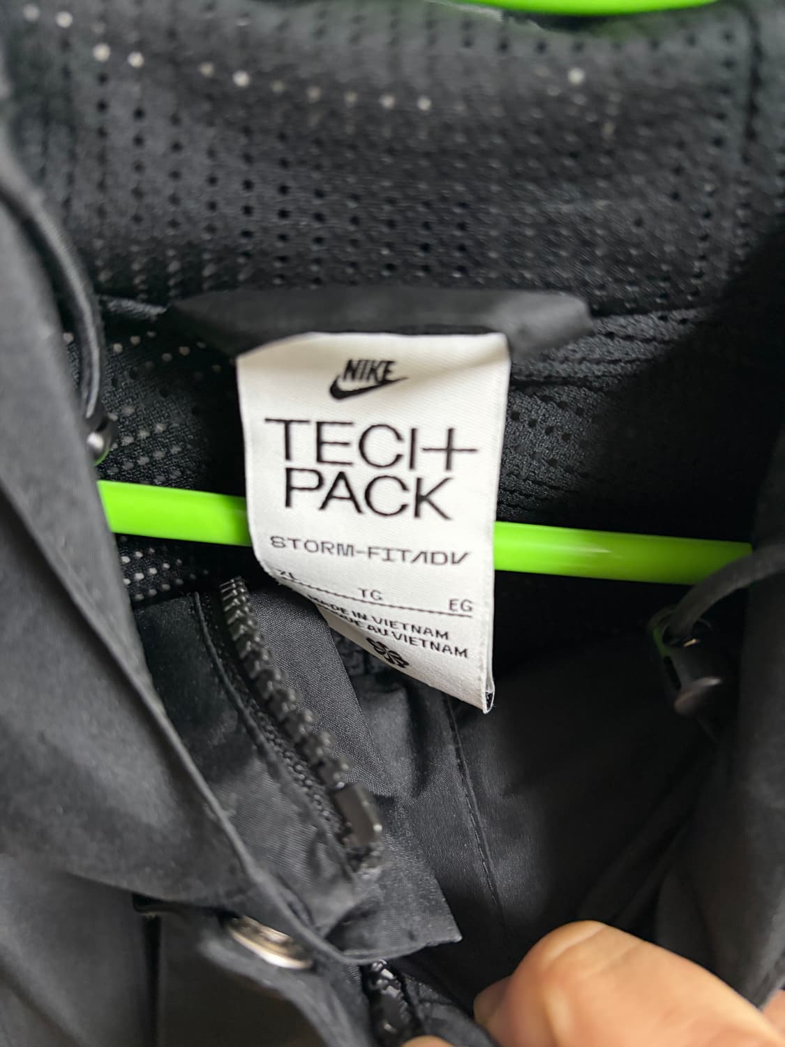 [XL]나이키 NSW 스톰핏 ADV 테크 팩 고어텍스 후드 자켓 블랙 상품이미지4