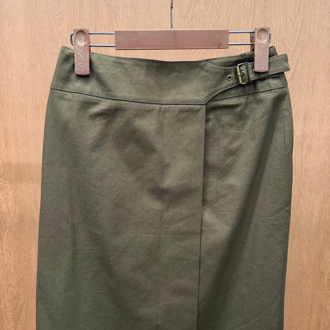 브룩스 브라더스 코튼 미디 스커트 트임 허리 벨트 디테일 카키 브라운 상품이미지4