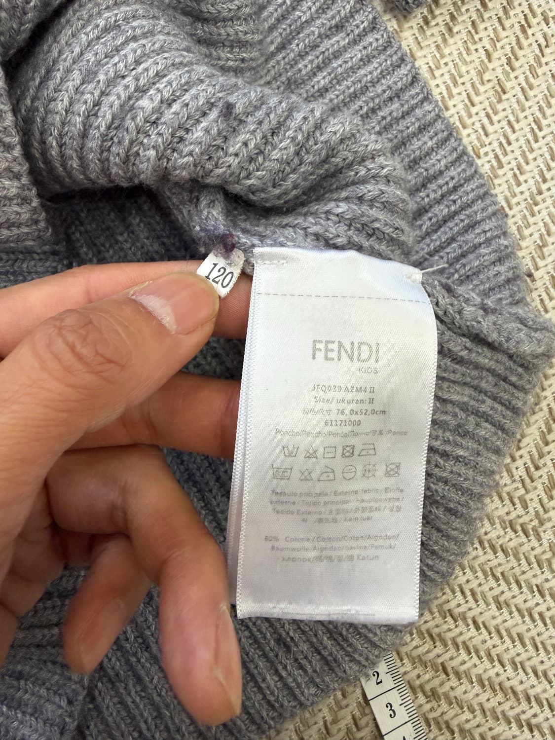 정품) 펜디 키즈 FF 로고 니트 원피스 120 상품이미지7
