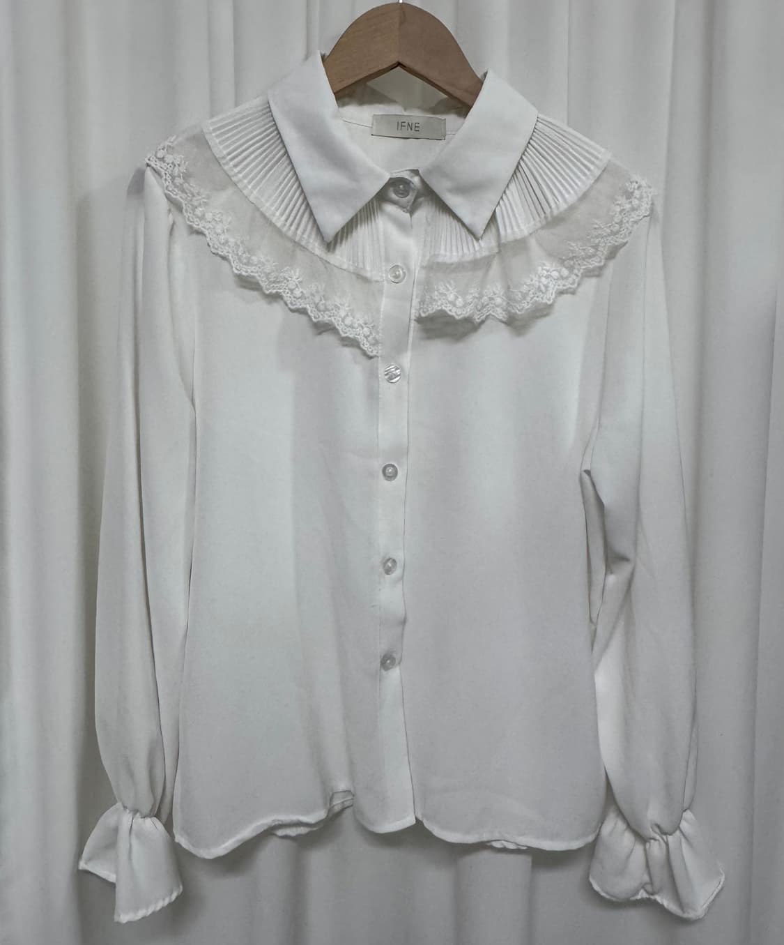 IFNE 화이트 레이스 프릴 블라우스 상품이미지6