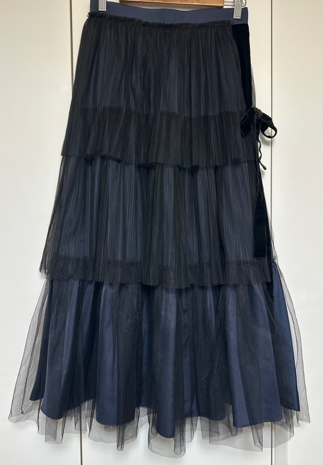 럭키슈에뜨 블랙 롱샤 스커트 상품이미지1