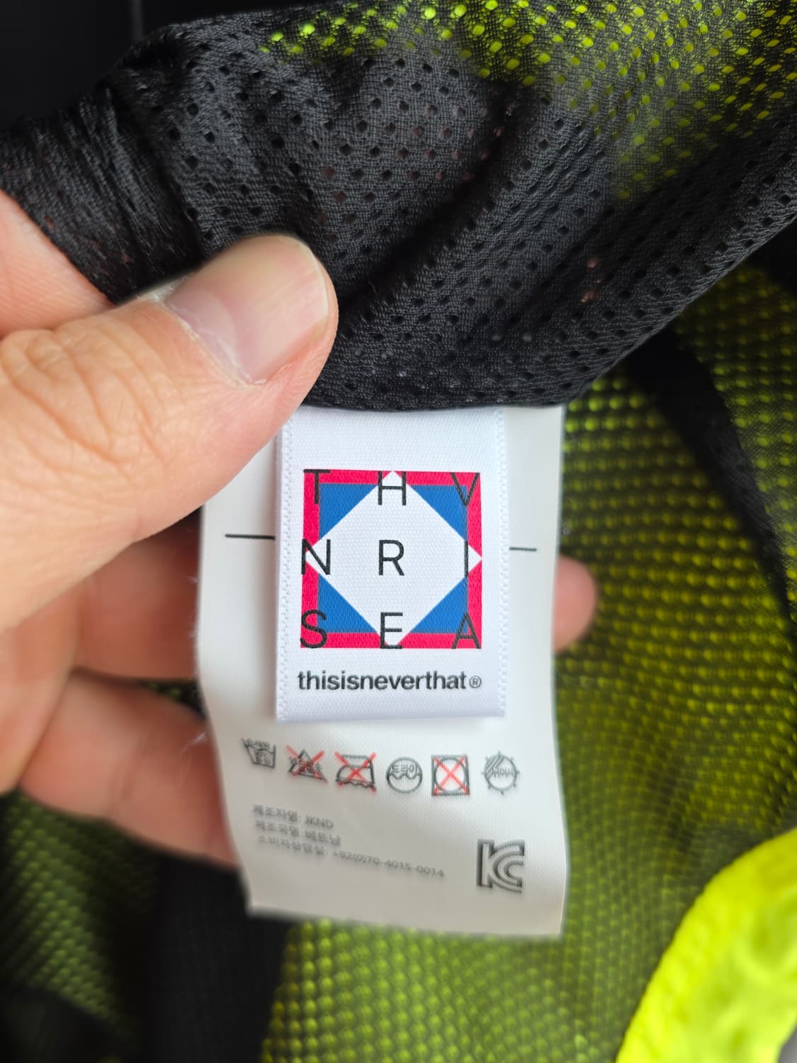 디스이즈네버댓 아노락 바람막이 자켓
L 상품이미지6