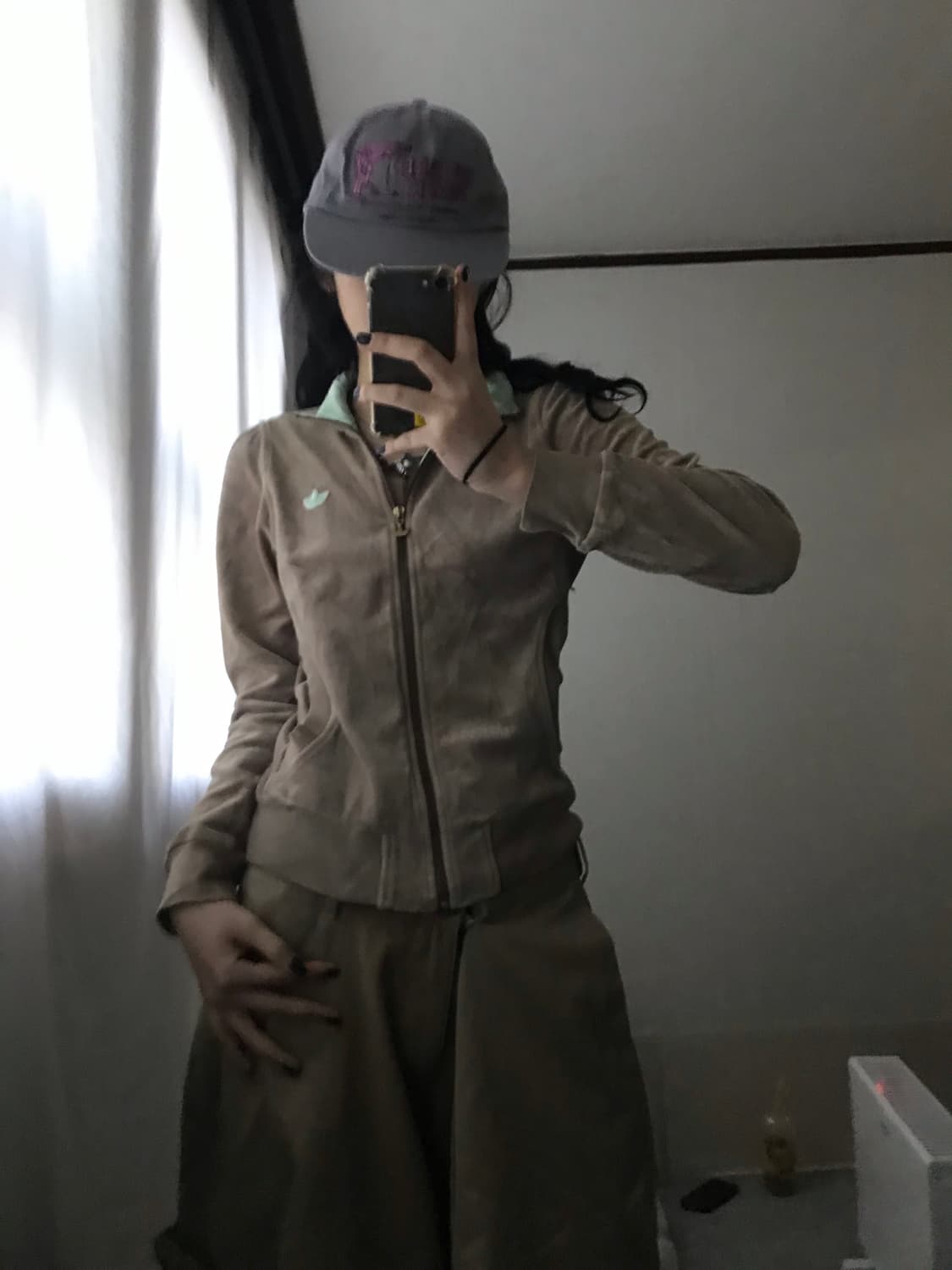 아디다스 베이지 벨벳 집업 상품이미지8