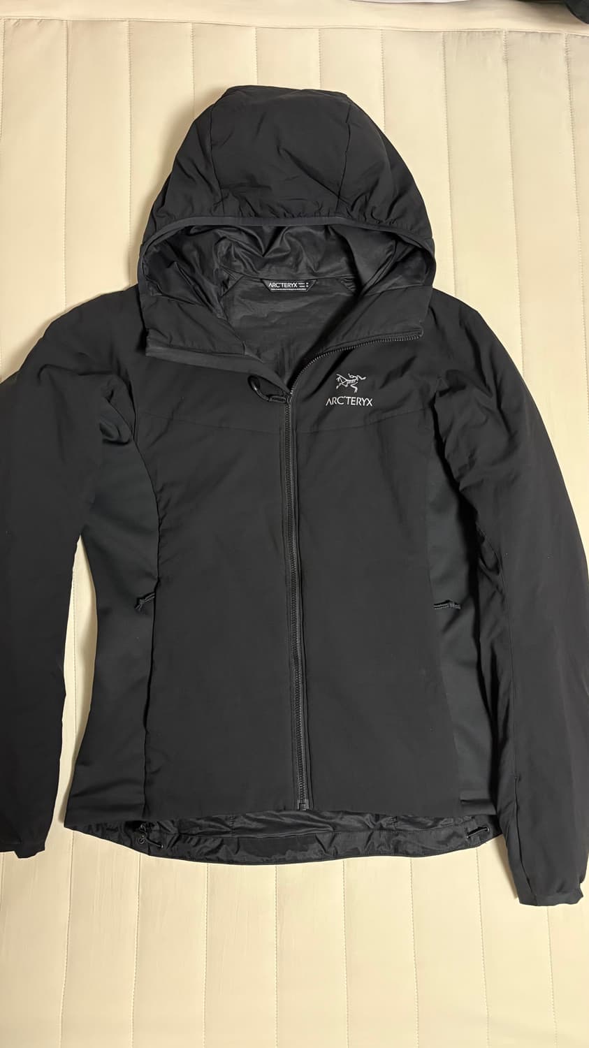 아크테릭스 아톰 LT 여성 블랙 상품이미지1