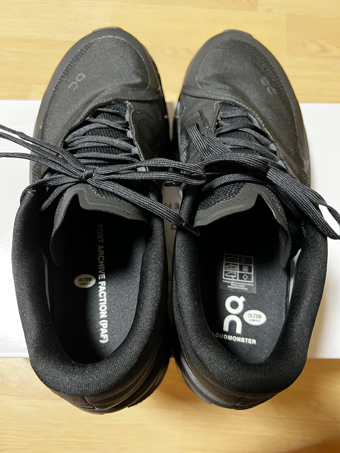 [275]온러닝 x 파프 클라우드몬스터2 블랙 마그넷 상품이미지2