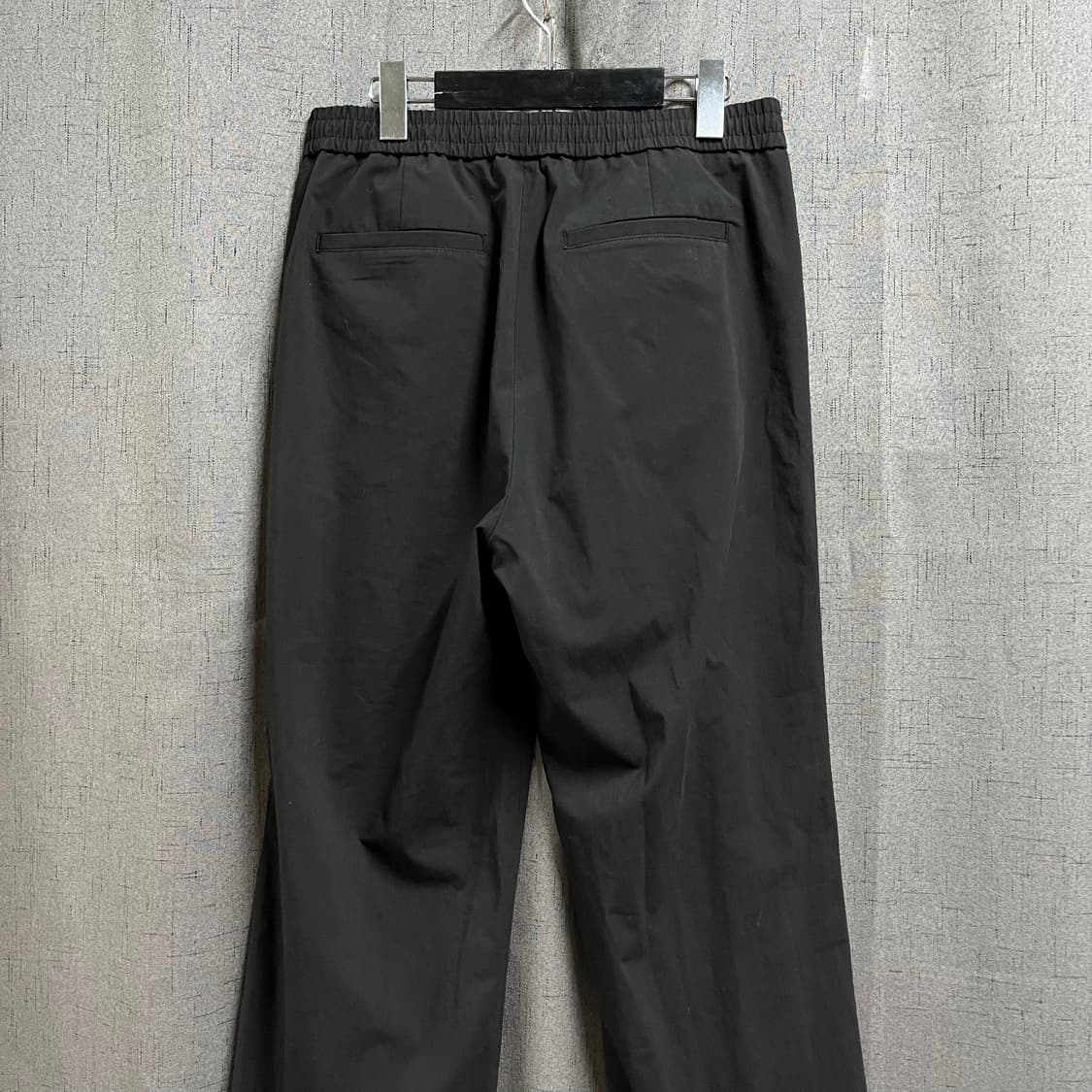 무신사 스탠다드 와이드 핏 밴딩 슬랙스 (30사이즈) 상품이미지4