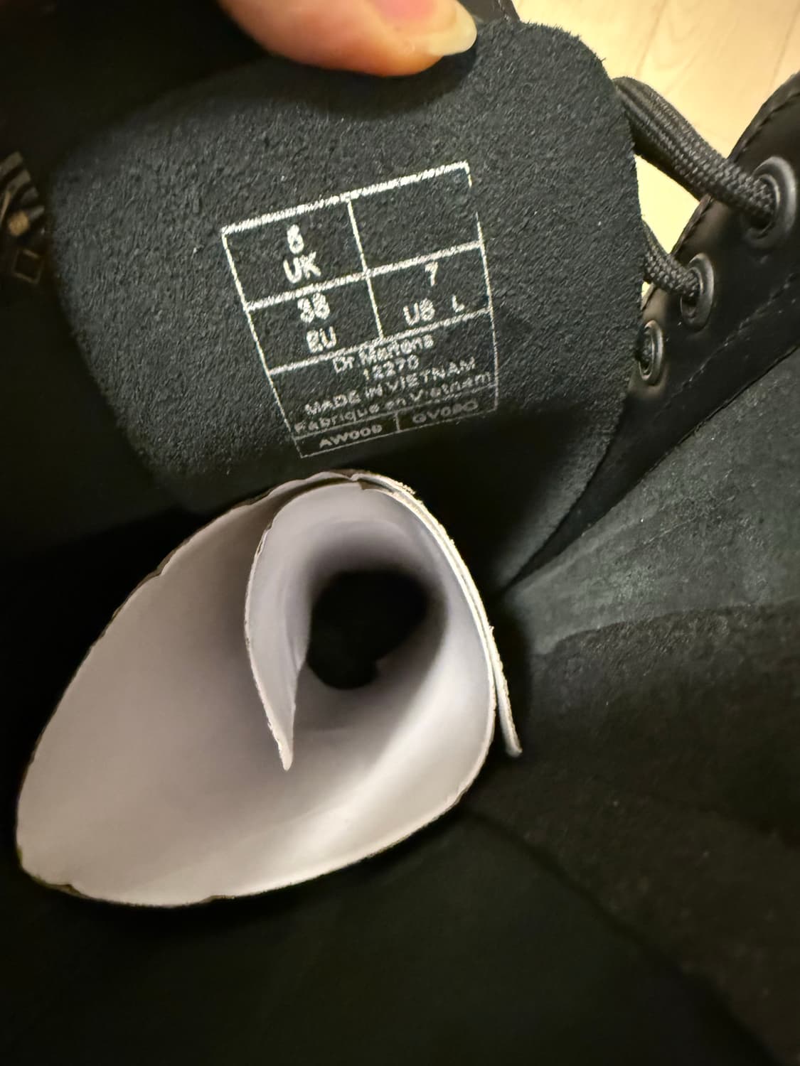 닥터마틴 20홀 롱부츠 상품이미지5