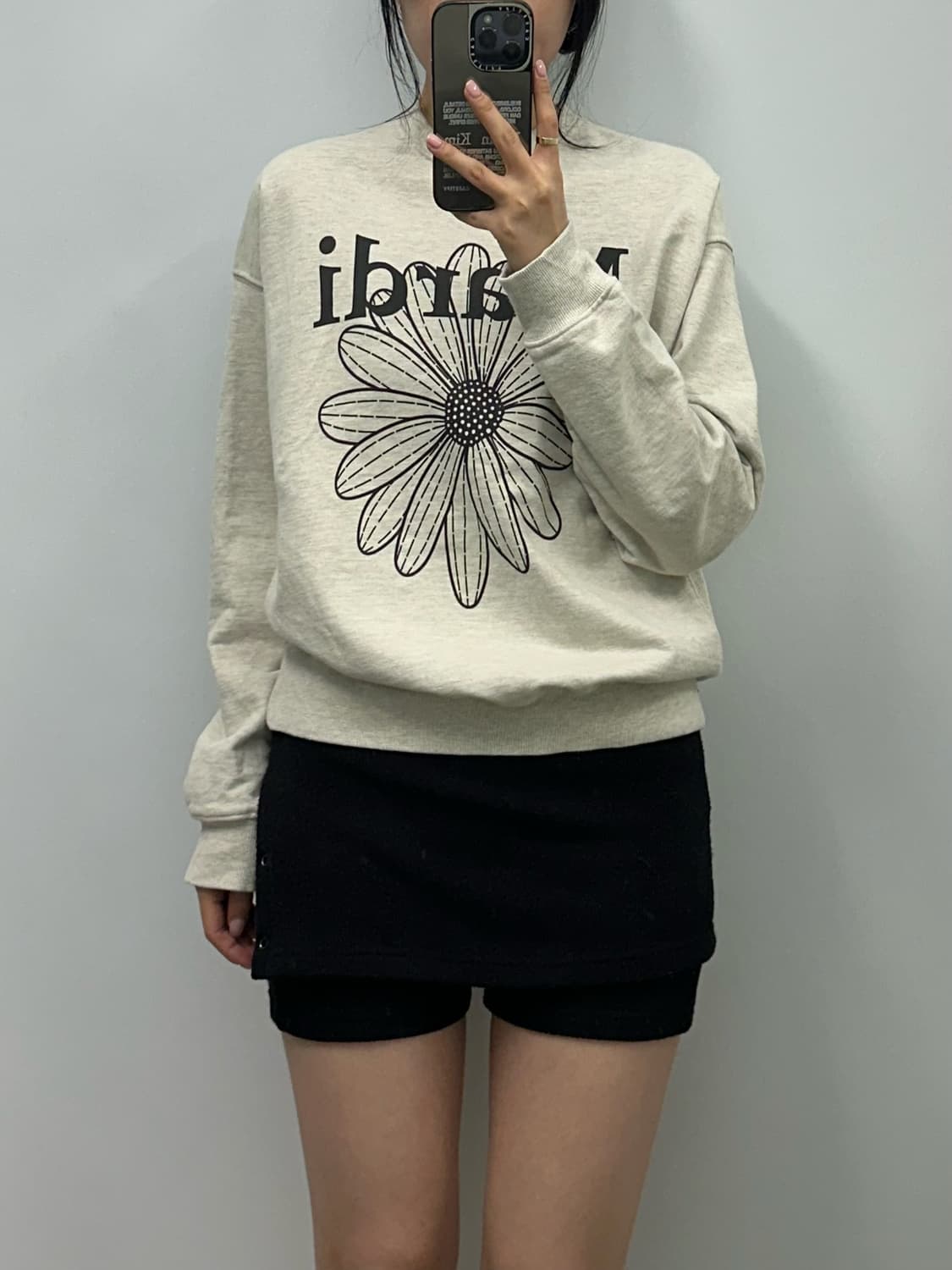 마르디 메크르디 오트밀 맨투맨  상품이미지1