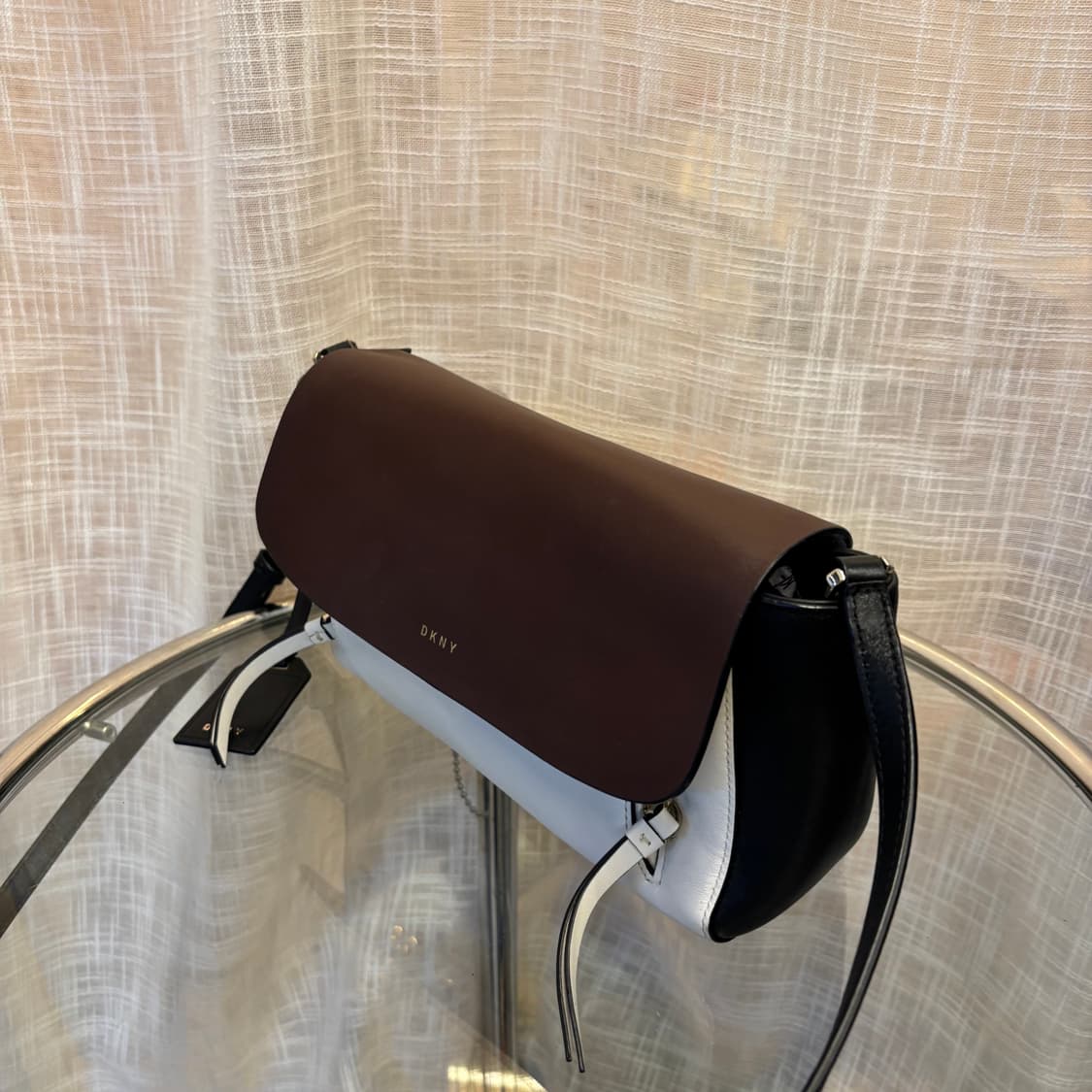 정품 DKNY 가죽 크로스백     상품이미지7