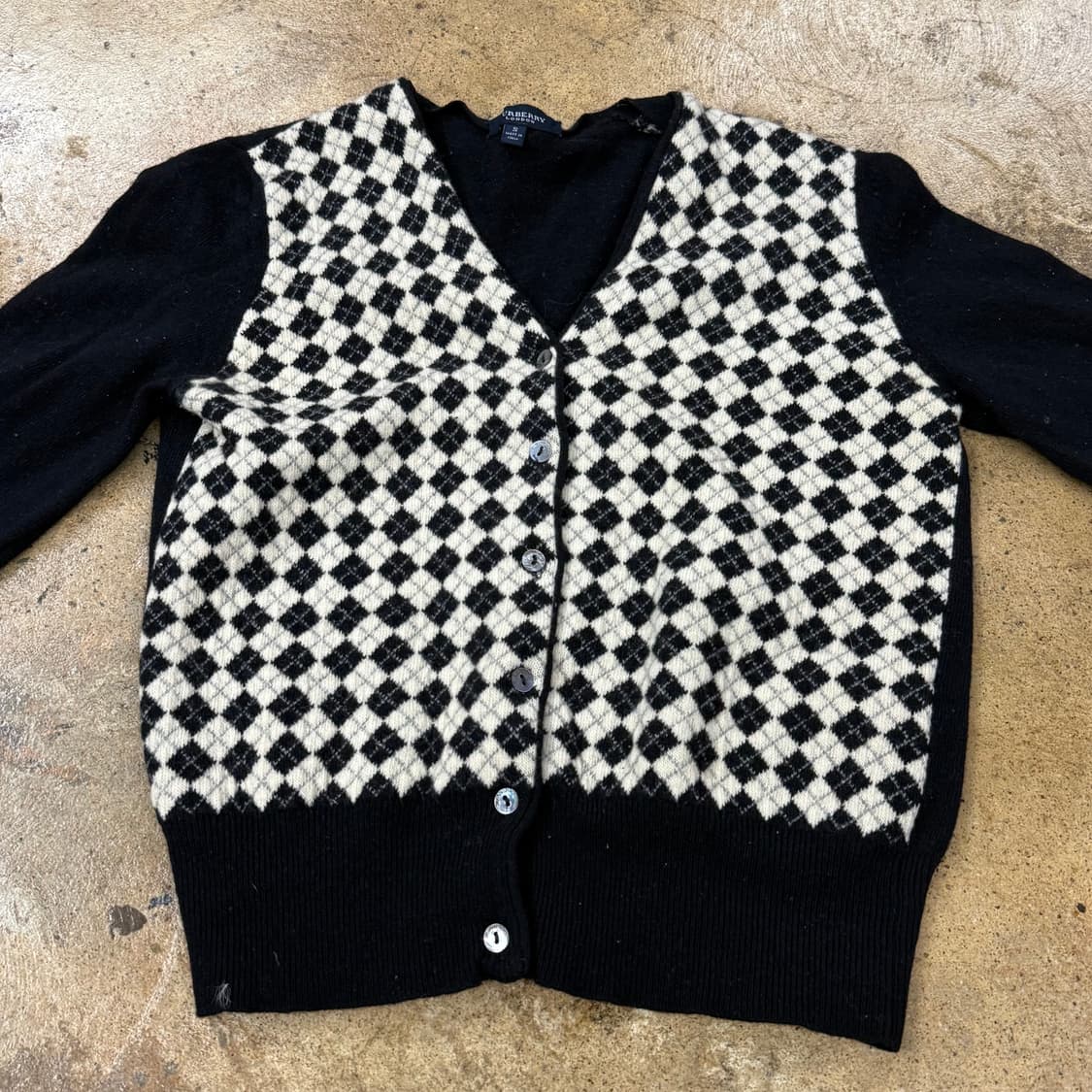 버버리 체크 가디건 상품이미지3