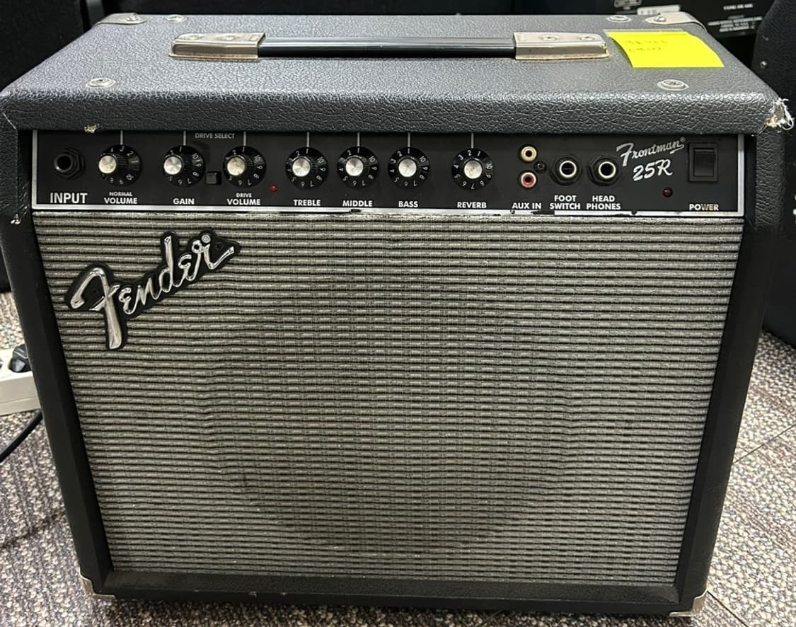 Fender R25 기타 앰프 판매 합니다 상품이미지1