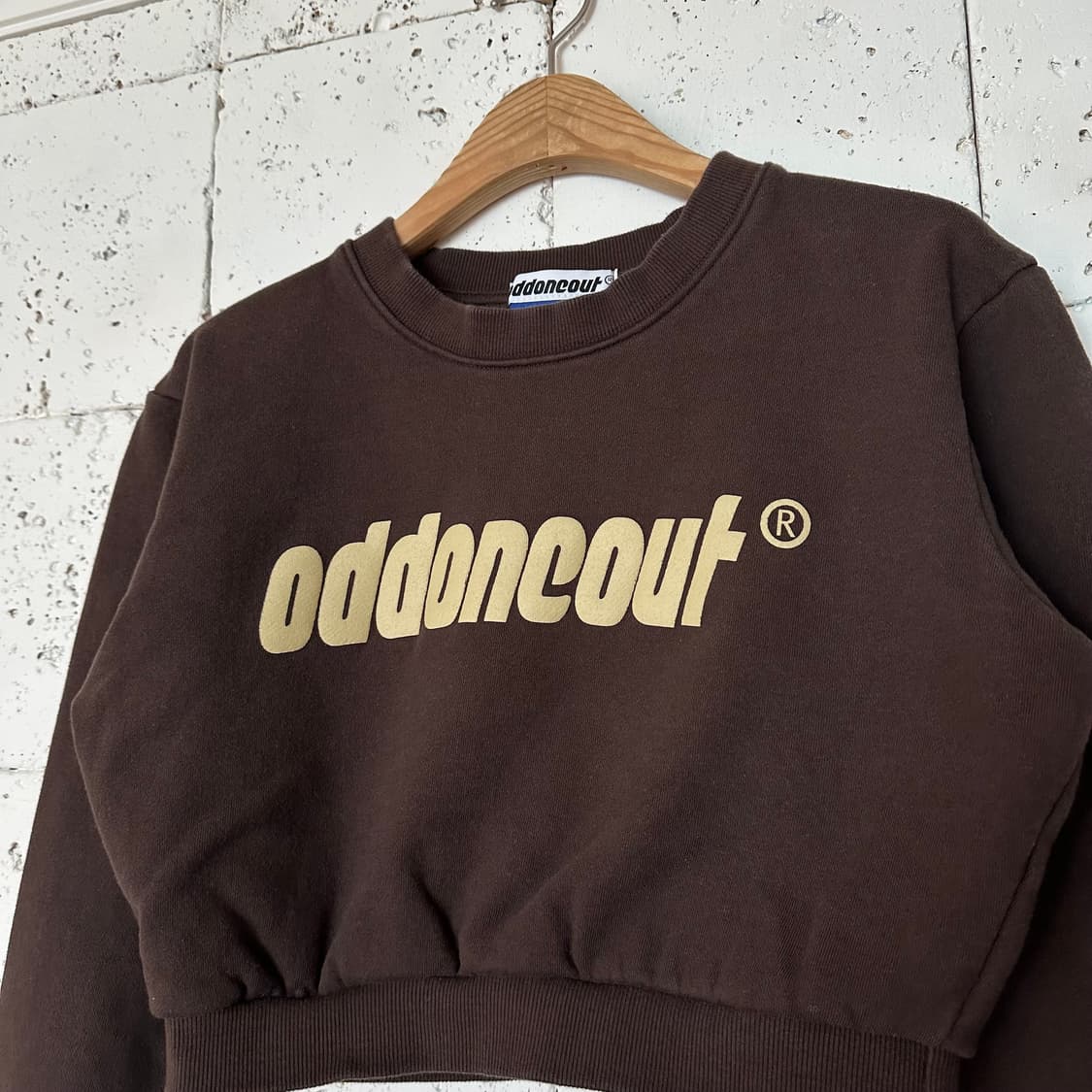 우먼S oddoneout 오드원아웃 크롭 맨투맨 상품이미지2