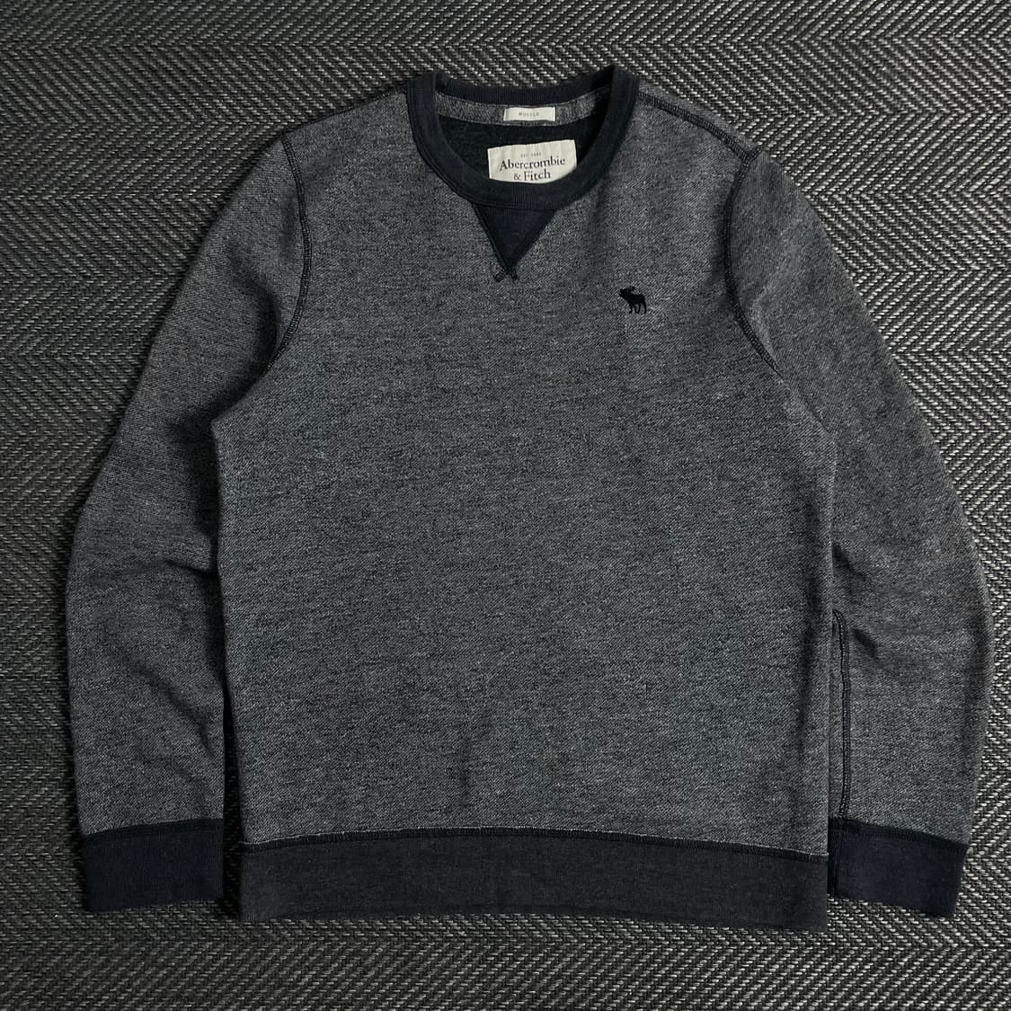 아베크롬비 y2k 디테일 크루넥 스웻 셔츠y 3418 상품이미지2